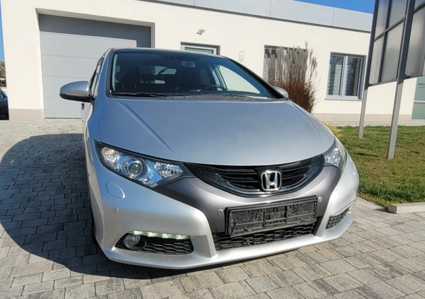 Honda Civic cena 49500 przebieg: 187000, rok produkcji 2013 z Nowy Wiśnicz małe 631